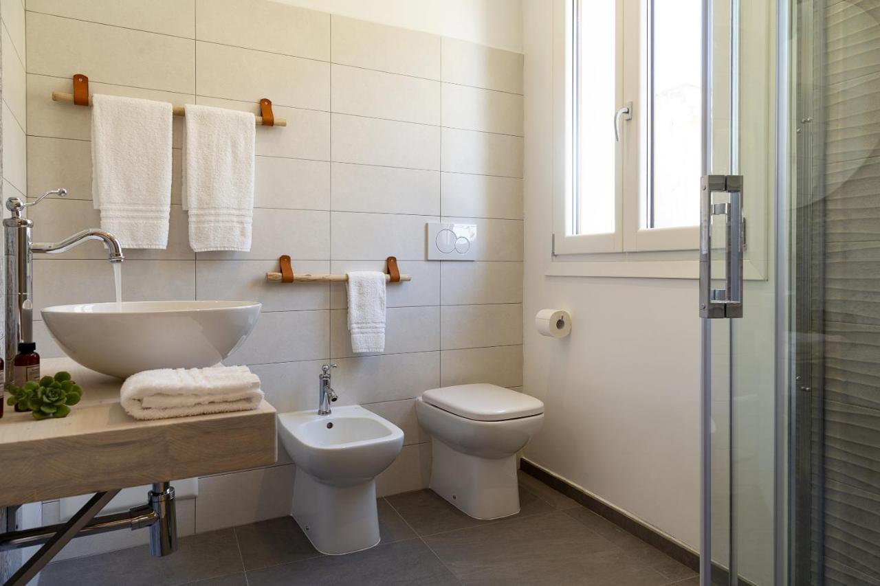 La Via Rooms And Terrace Olbia Kültér fotó
