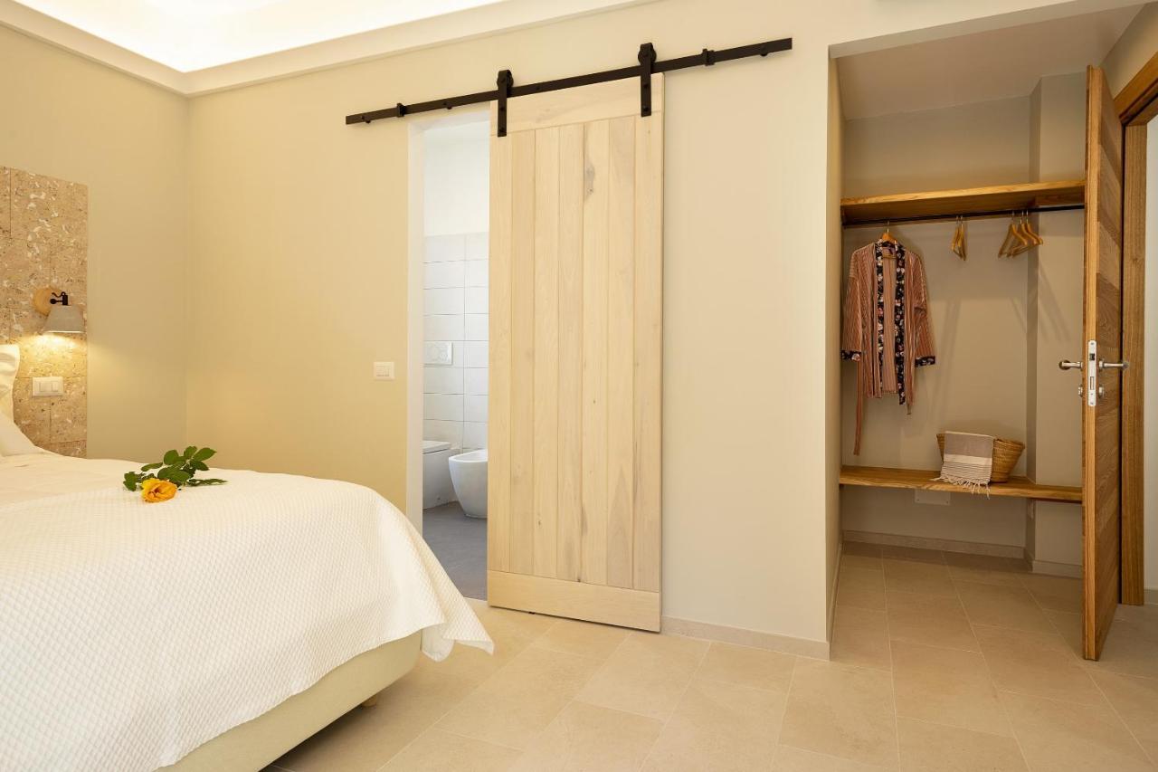 La Via Rooms And Terrace Olbia Kültér fotó